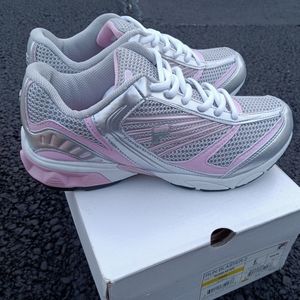 🆕Fila | Run Blaster 2 Athletic Sneakers Size 6 Youth Women's 8